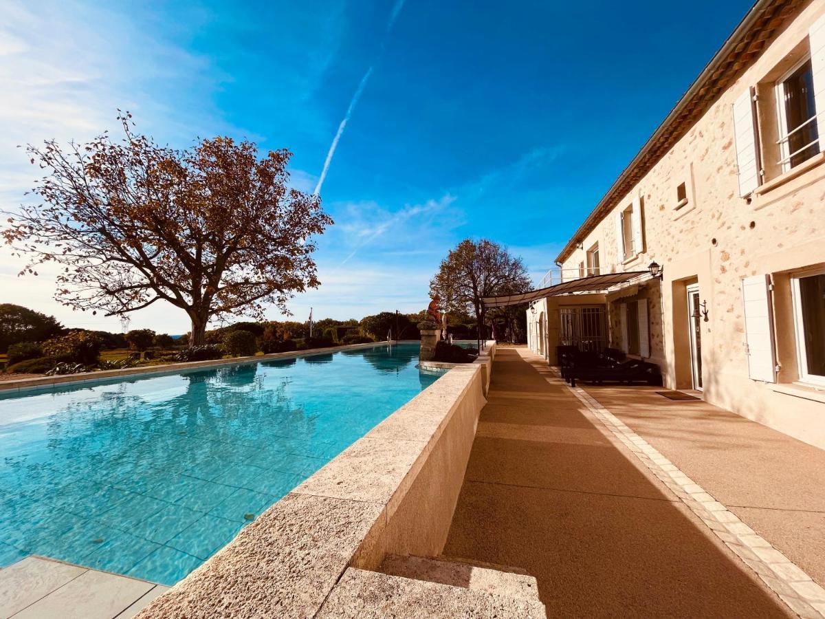 Domaine Amourella Aparthotel Lambesc Exterior foto