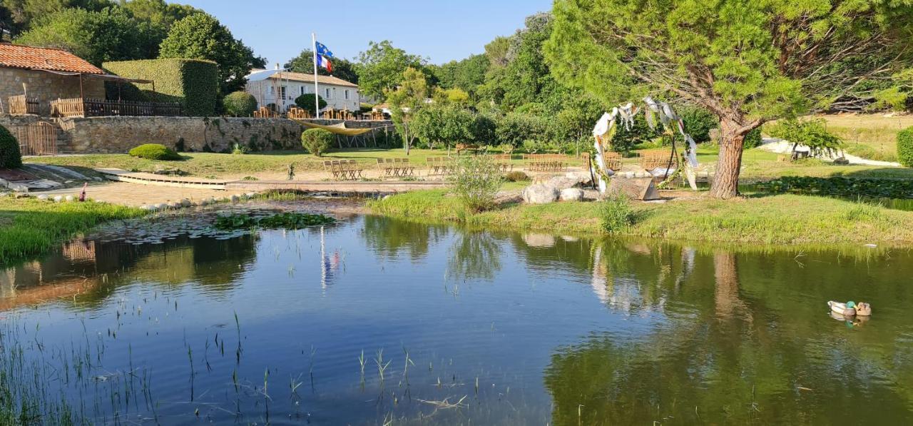 Domaine Amourella Aparthotel Lambesc Exterior foto